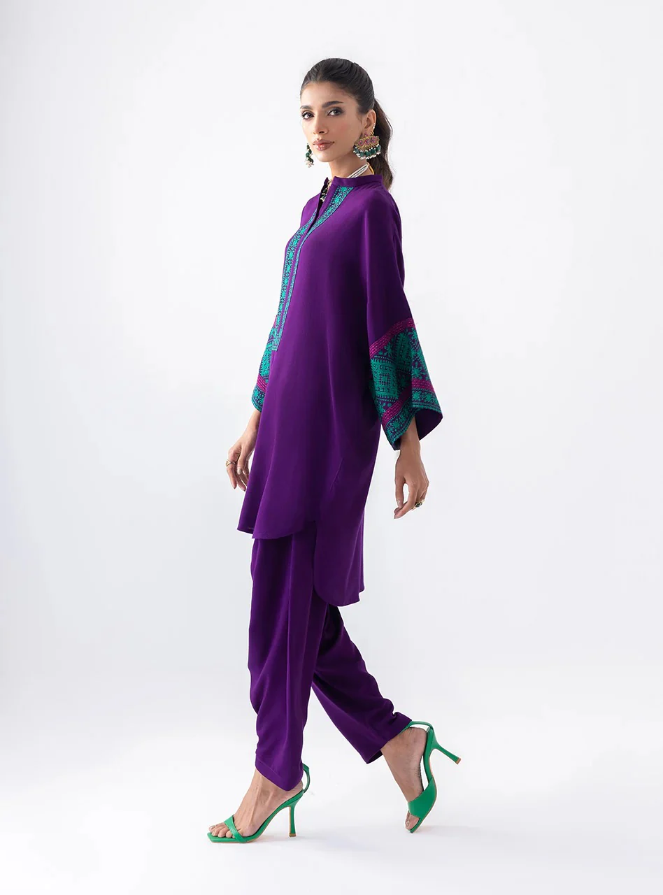 Blushing Plum - Zainab chottani (AC-10) - Image 6