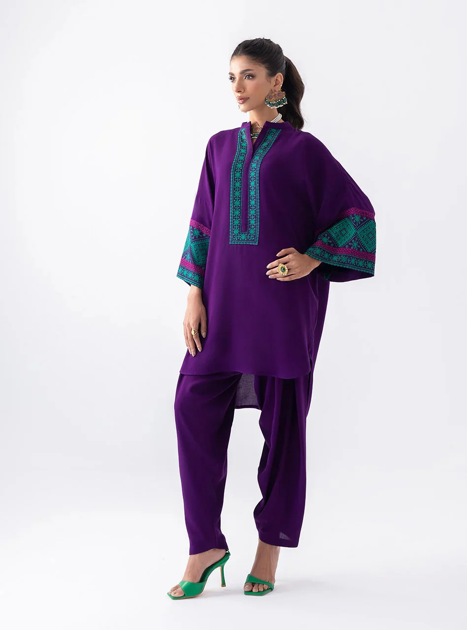Blushing Plum - Zainab chottani (AC-10) - Image 7