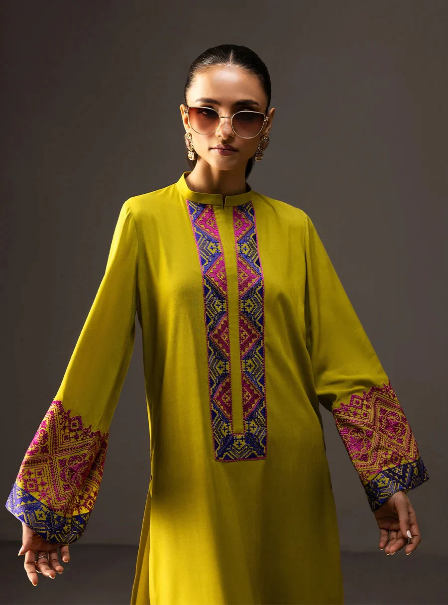 Lime Serenade - Zainab Chottani (AC-14) - Image 4