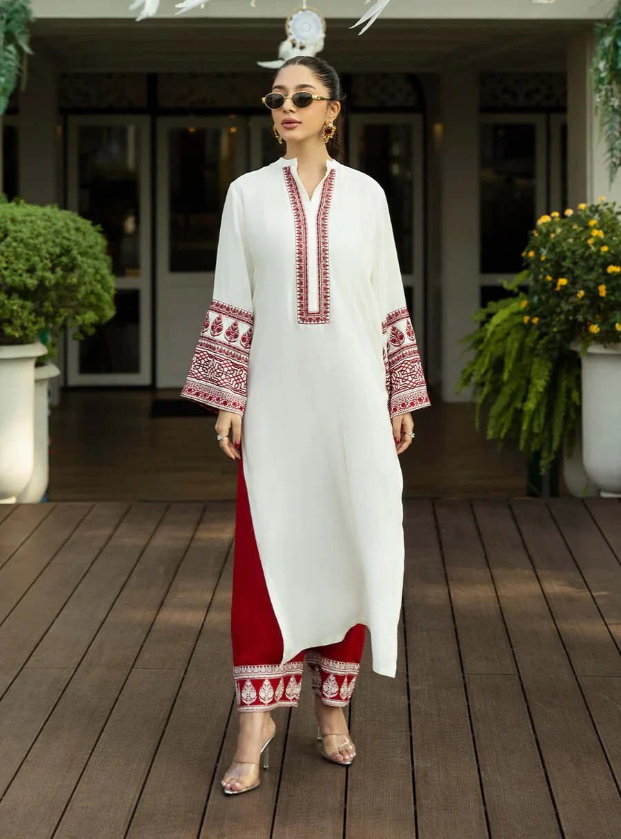 Scarlet Serenade - Zainab Chottani (AC-15) - Image 3